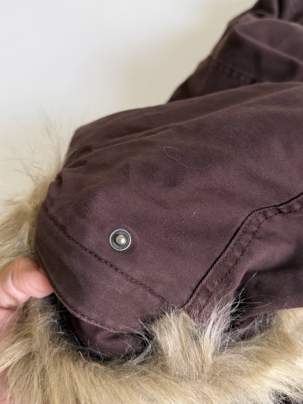 Hollister Brown Faux Fur Hood Cropped Bomber
Jacket - Picture 5 of 7